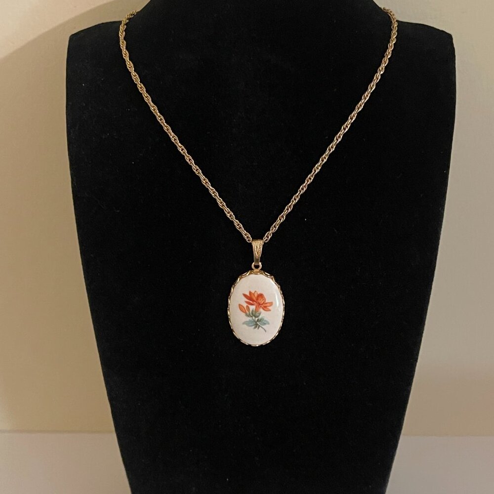 Monet Hand Painted Flower Oval Pendant Necklace